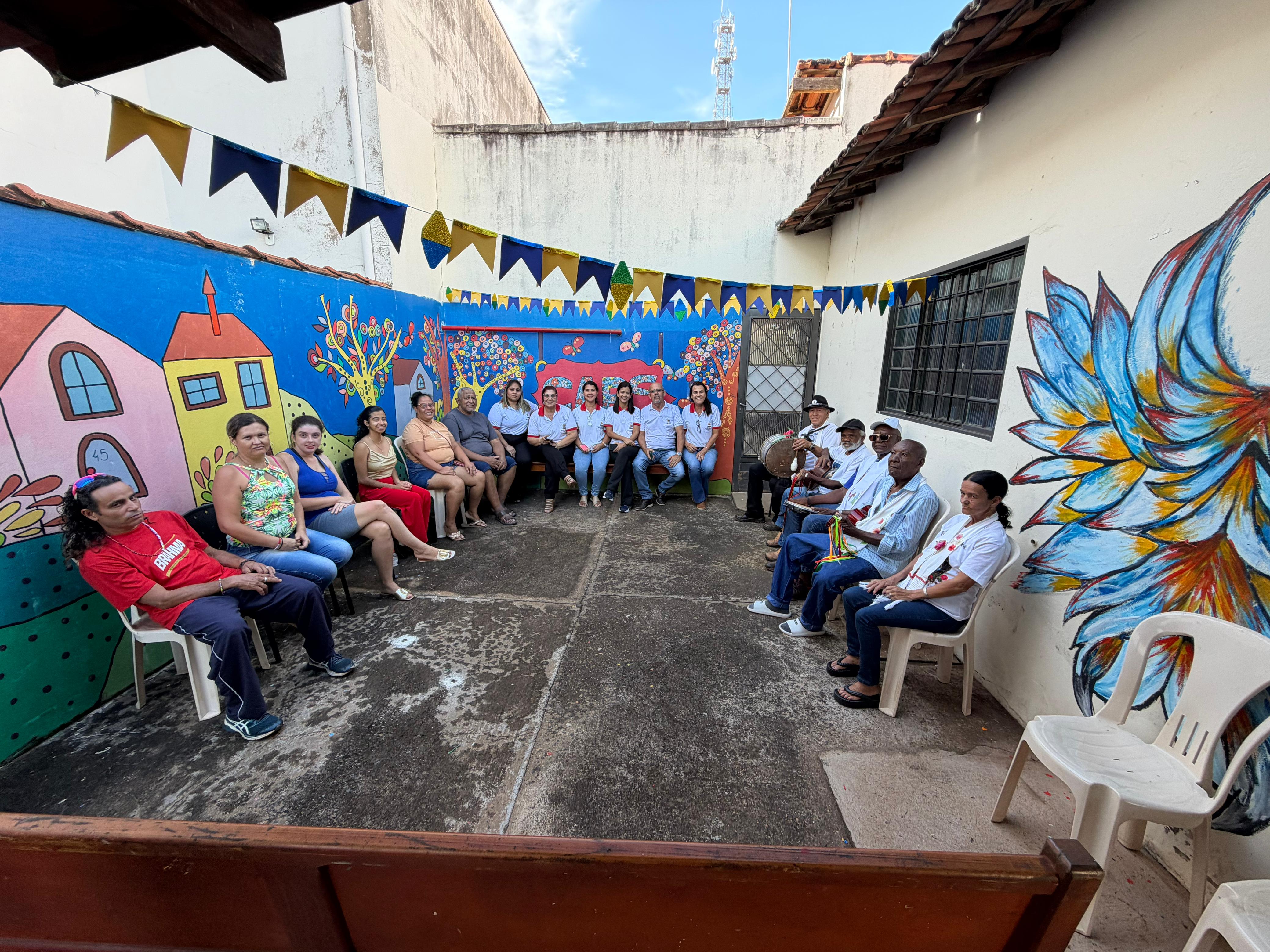 Cultura, tradição e bem-estar marcam atividade especial com apresentação de Folia de Reis - imagem 3